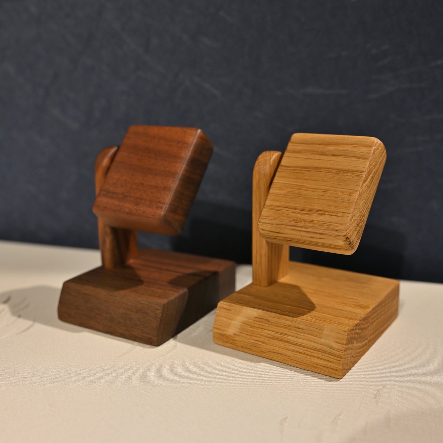 工房ペッカー 腕時計用ディスプレイ シングルタイプ 天然木 ナラ ウォールナット Kobo Pecker Watch Display Single Type Natural Wood Oak Walnut