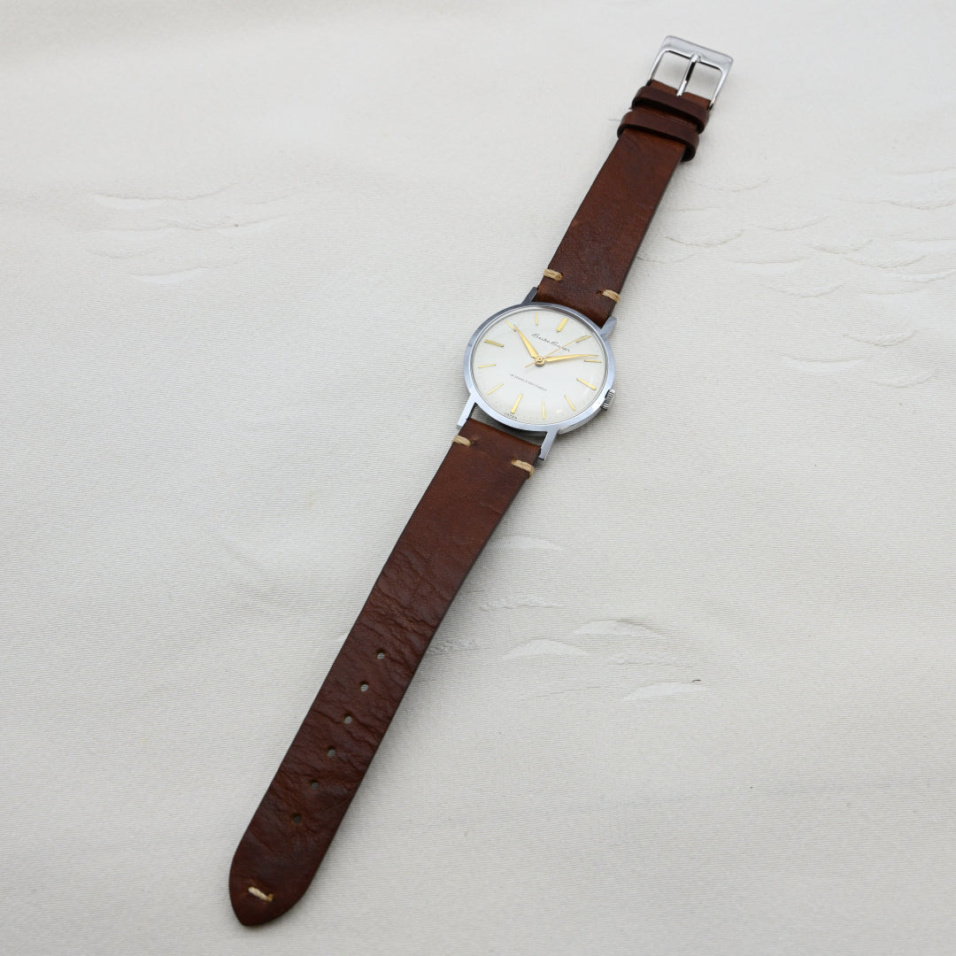 セイコー スーパー 赤機械 手巻き アイボリー文字盤 ゴールドインデックス Seiko Super Hand-wound Ivory dial Gold index