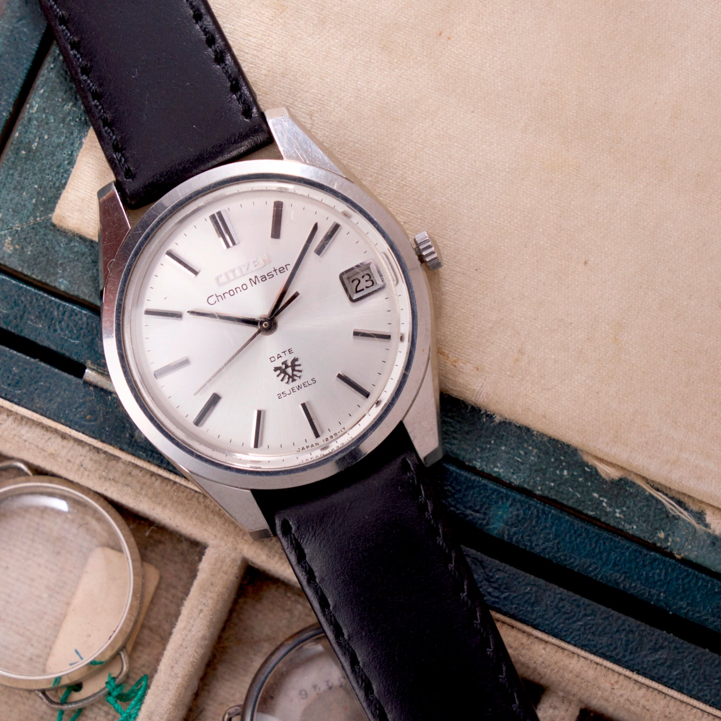 Citizen Chronomaster Date 25 Jewels Silver Dial Manual Winding