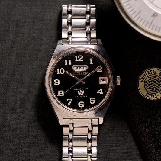 シチズン クリスタルセブン ブラックダイヤルアラビア数字 CITIZEN Crystal Seven Black Dial