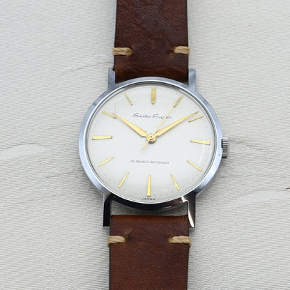 セイコー スーパー 赤機械　手巻き　アイボリー文字盤　ゴールドインデックス　Seiko Super Hand-wound Ivory dial Gold index