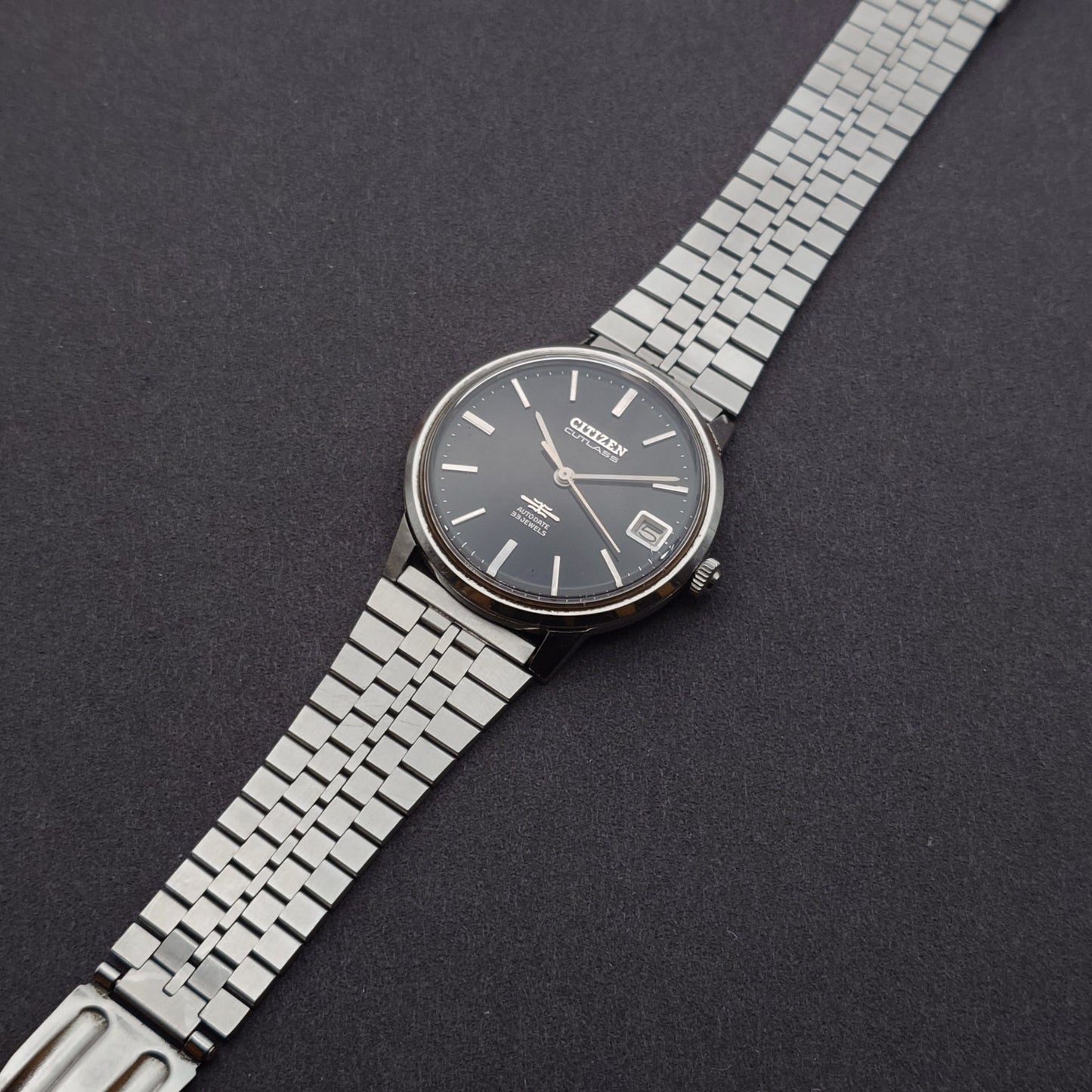 シチズンカトラスデイト　ブラックダイヤル　Citizen Cutlass Date 　 Black Dial