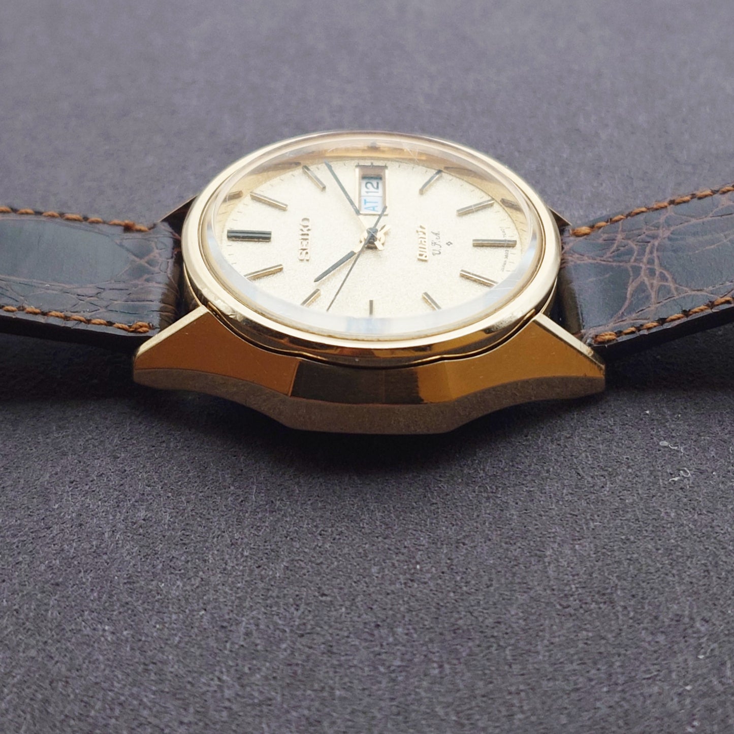 SEIKOクォーツV.F.A　SEIKO Quartz V.F.A.