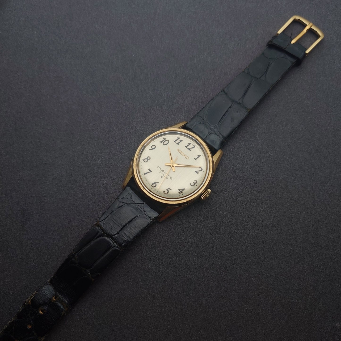 ロードマーベル 1976年製 ハイビートムーヴ ゴールド文字盤　Lord Marvel High Beat Movement Gold Dial