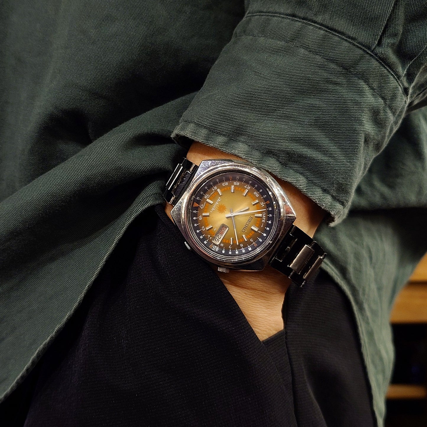 SEIKO アドバン万年カレンダー ブラウンダイヤル自動巻きSEIKO Advan Perpetual Calendar Brown Dial Automati